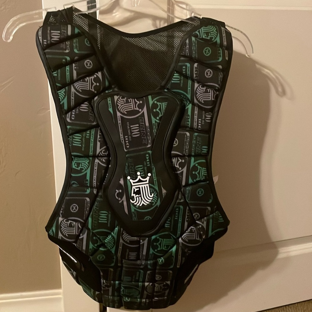 COPY - Like New Brine King Chrst Protector retail $119 5 star rating